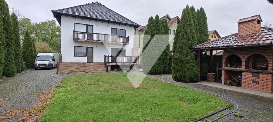 Casă individuală cu 6 camere cu Canalizare în Tălmaciu