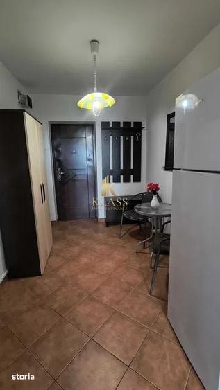 Apartament cu 2 camere semidecomandat în Grivița