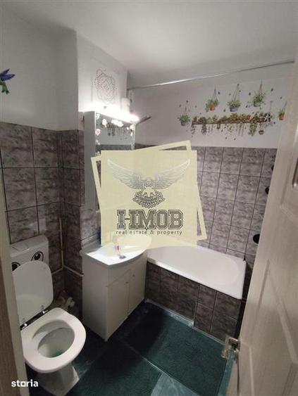 Apartament cu 3 camere decomandat, mobilat în Calea Poplăcii