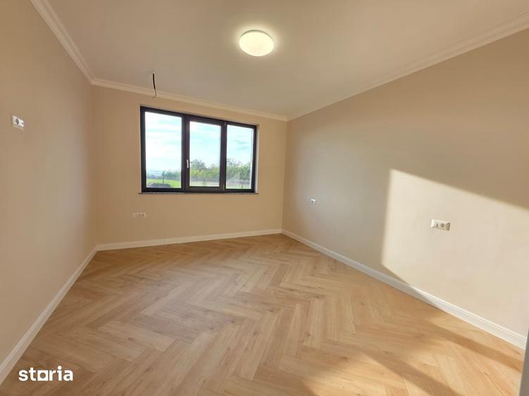 Casă cu 3 camere cu Teren 500 Mp în Central