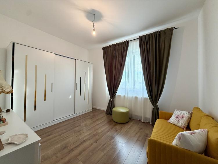 Duplex cu 4 camere cu Teren 320 Mp în Dumbrăvița
