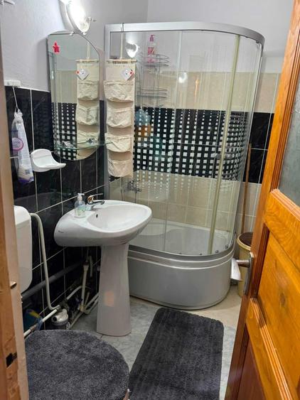 Apartament cu 2 camere decomandat în Gară