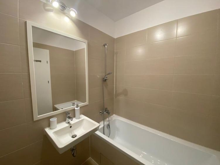 Apartament cu 2 camere decomandat în Aviației