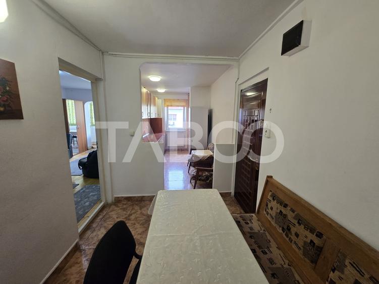 Apartament cu 2 camere decomandat, mobilat în Vasile Aaron