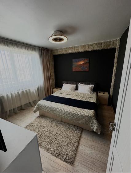 Apartament cu 4 camere decomandat în Exterior Vest