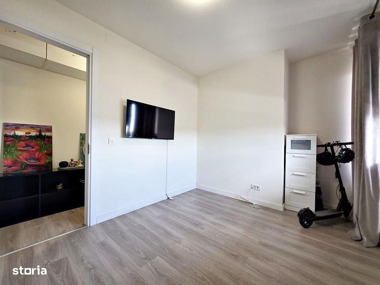 Apartament cu 3 camere semidecomandat în Tâncăbești