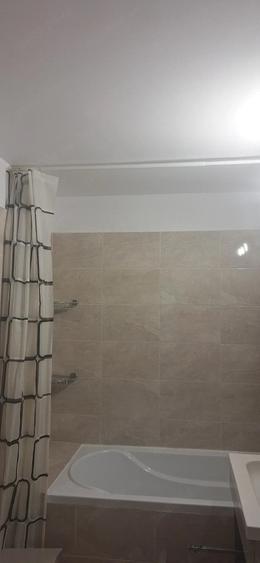 Apartament cu 3 camere decomandat în Exterior Vest