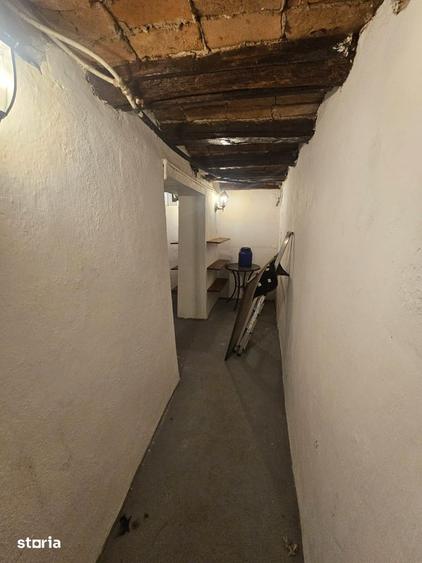 Casă cu 3 camere cu Teren 110 Mp în Curtea de Argeș