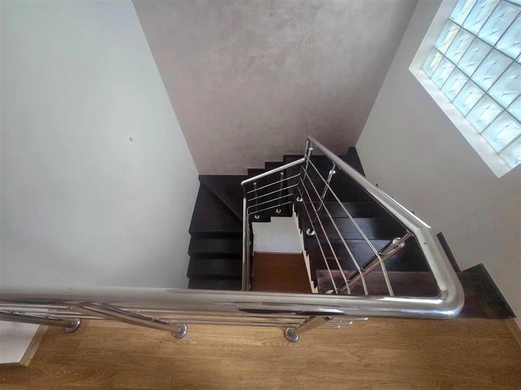 Casă individuală cu 4 camere cu Teren 796 Mp în Sud-Vest