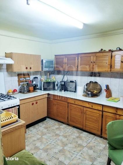 Casă cu 4 camere decomandat cu Teren 238 Mp în Între Lacuri