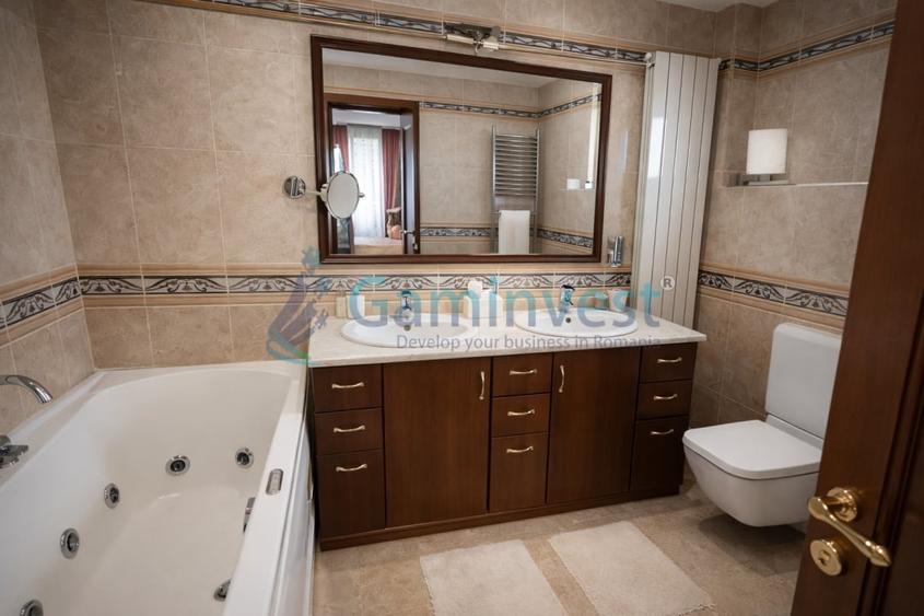 Casă individuală cu 4 camere cu Canalizare în Sud