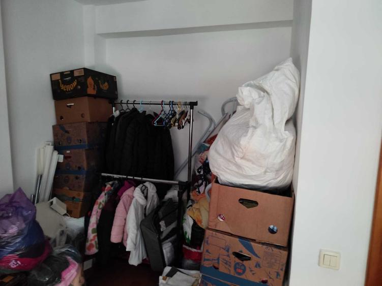 Apartament cu 3 camere decomandat în Exterior Vest
