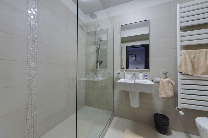 Apartament cu 4 camere decomandat, mobilat în Herăstrău