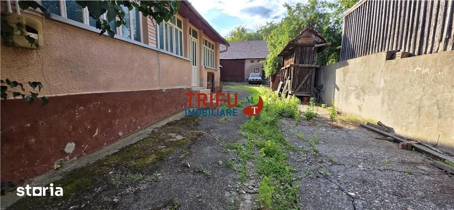 Casă cu 2 camere cu Teren 1600 Mp în Ighiu