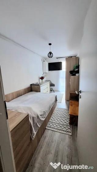 Apartament cu 2 camere decomandat în Sânpetru