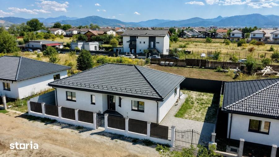 Casă cu 4 camere cu Teren 400 Mp în Tărlungeni