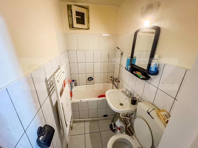 Apartament cu 3 camere decomandat, mobilat în Hunedoara