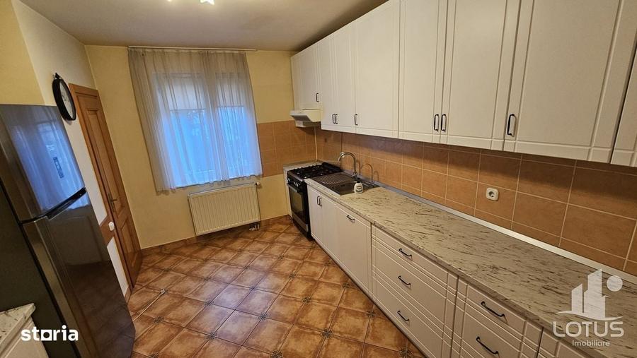 Casă cu 4 camere în Tudor