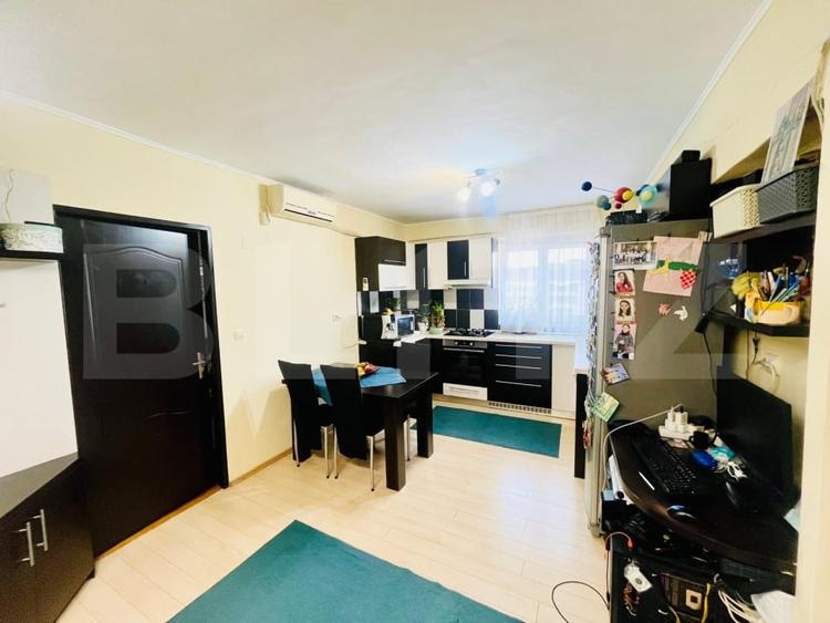 Apartament decomandat de vanzare zona Rogerius - 1