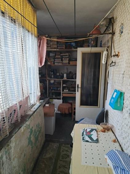 Apartament cu 4 camere decomandat în Coman