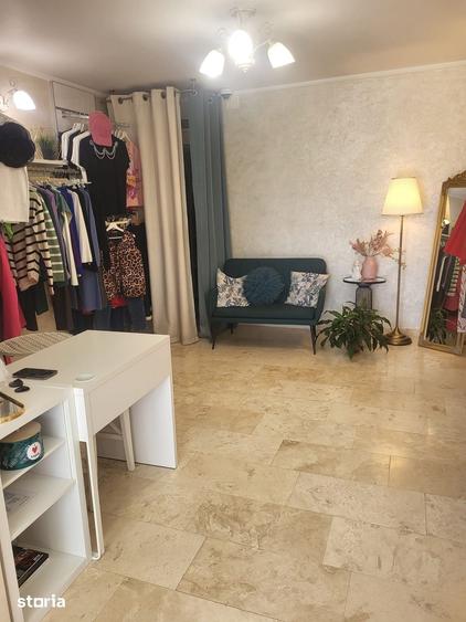 Spațiu comercial, de 30 mp, în Central