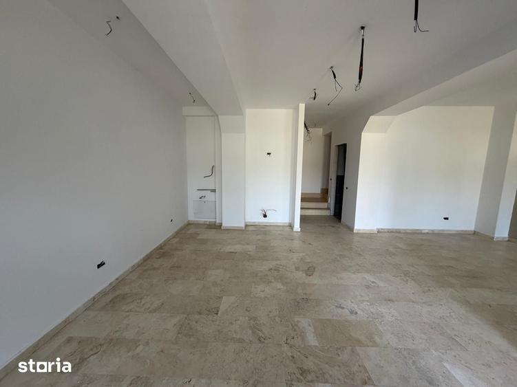 Apartament cu 4 camere în Mihail Kogălniceanu
