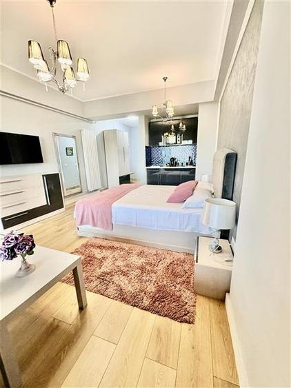 Apartament cu 2 camere decomandat, mobilat în Central