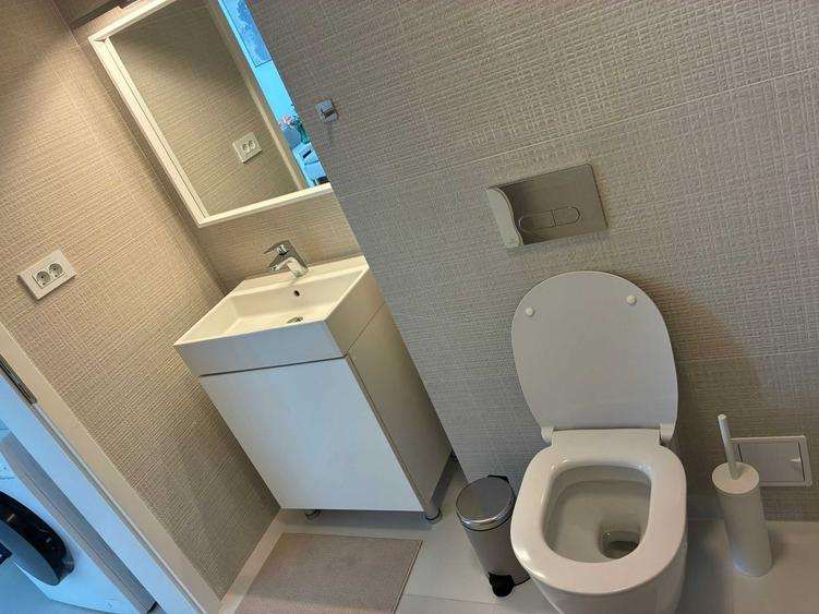 Apartament cu 2 camere decomandat în Crețești