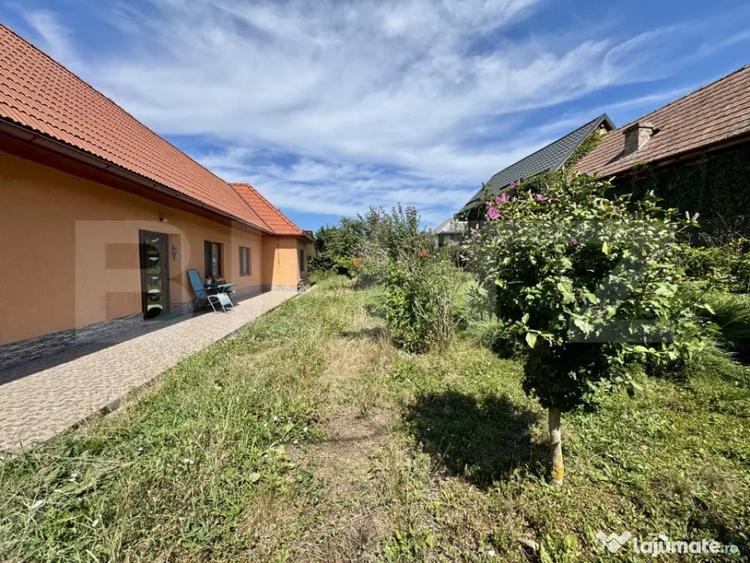 Casă cu 3 camere cu Teren 2800 Mp în Leordeni