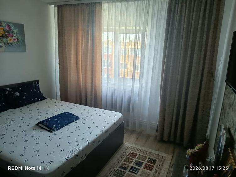 Apartament cu 2 camere decomandat în Triaj