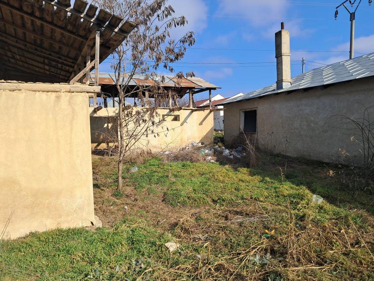 Casă individuală cu 4 camere cu Teren 1634 Mp în Vasile Alecsandri