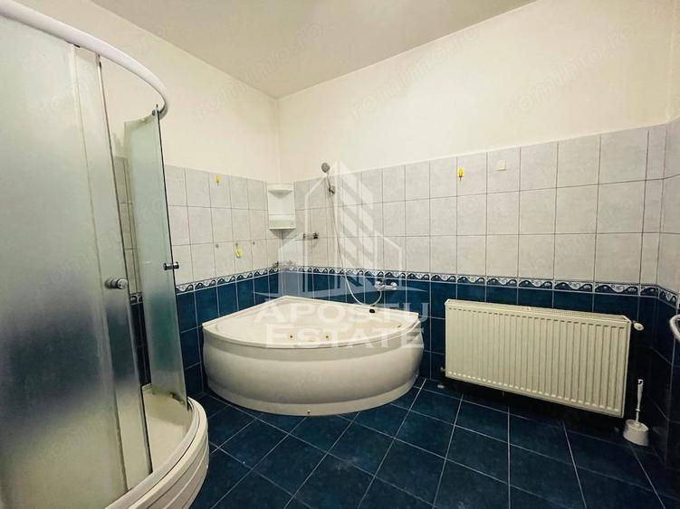 Casă cu 3 camere în Intim