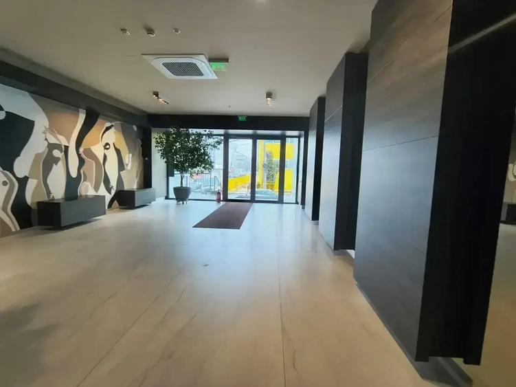 Apartament cu 2 camere decomandat în Aviației