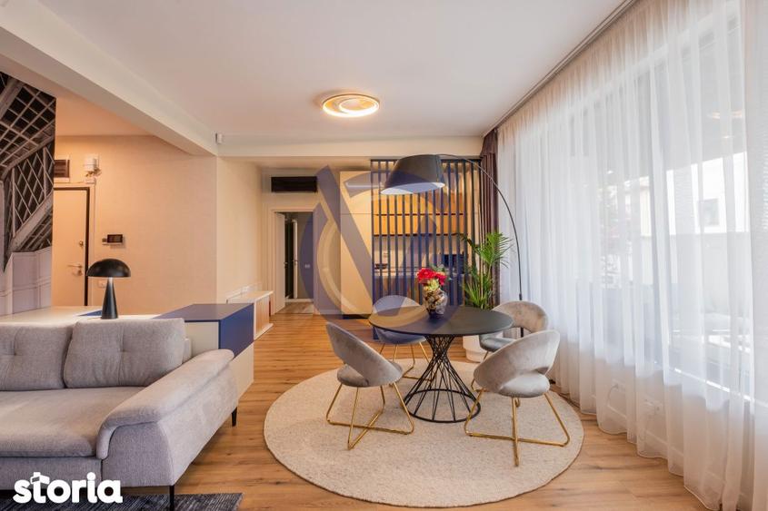 Apartament cu 4 camere, mobilat în Sud