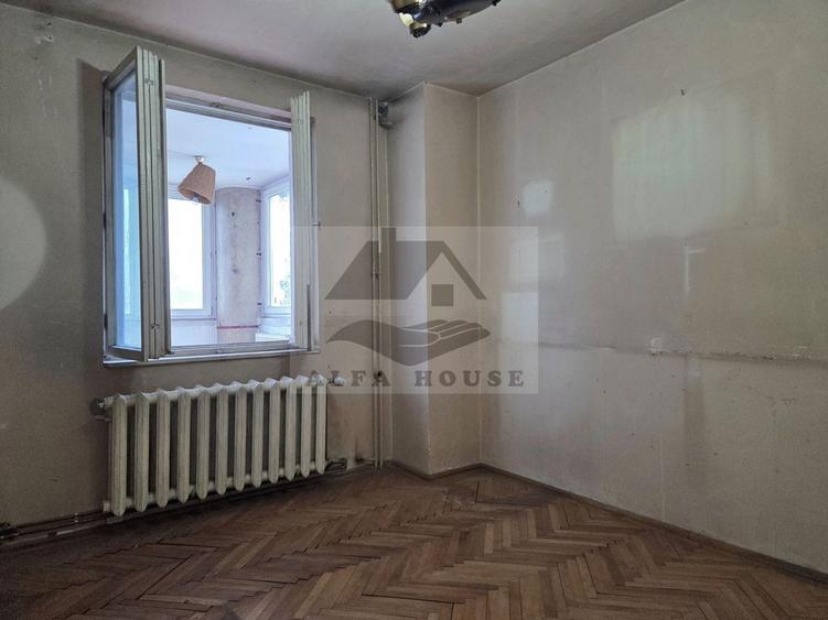 Apartament cu 3 camere decomandat în Centrul Civic