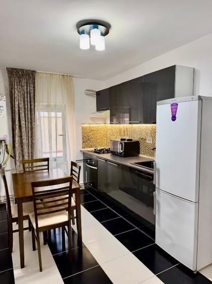 Apartament cu 2 camere nedecomandat, mobilat în Central