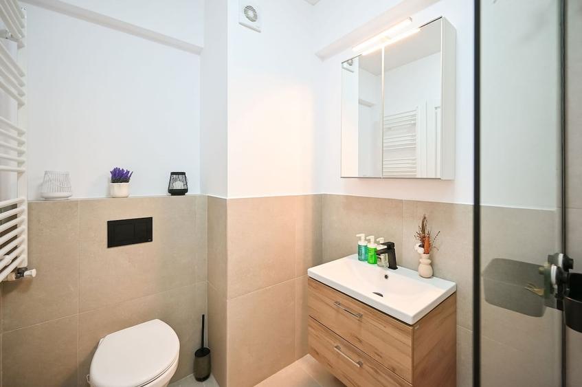 Apartament cu 2 camere decomandat în Mamaia-Sat