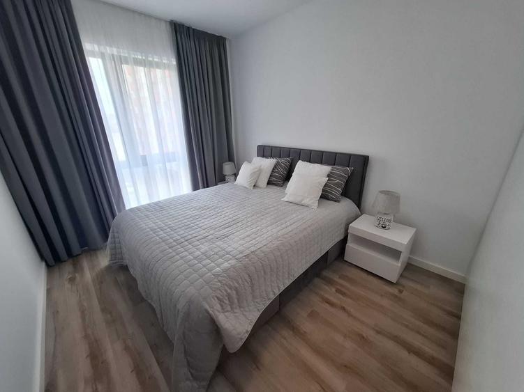 Apartament cu 2 camere decomandat în Exterior Vest
