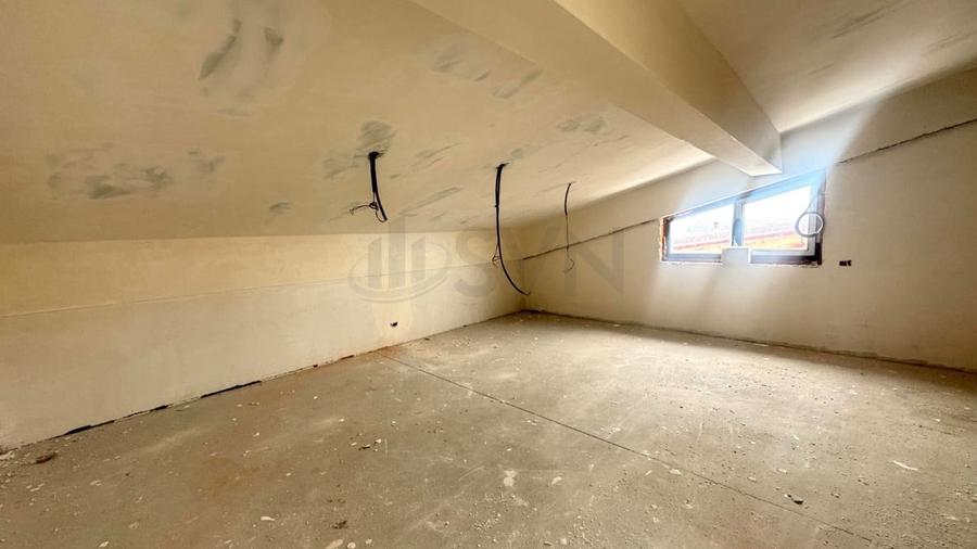 Apartament cu 3 camere decomandat în Băneasa