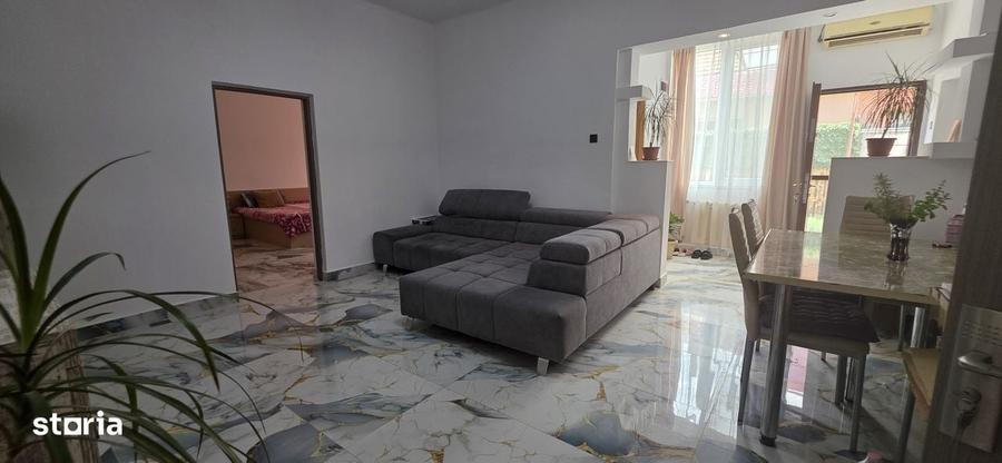 Casă cu 3 camere cu Teren 141 Mp în Central