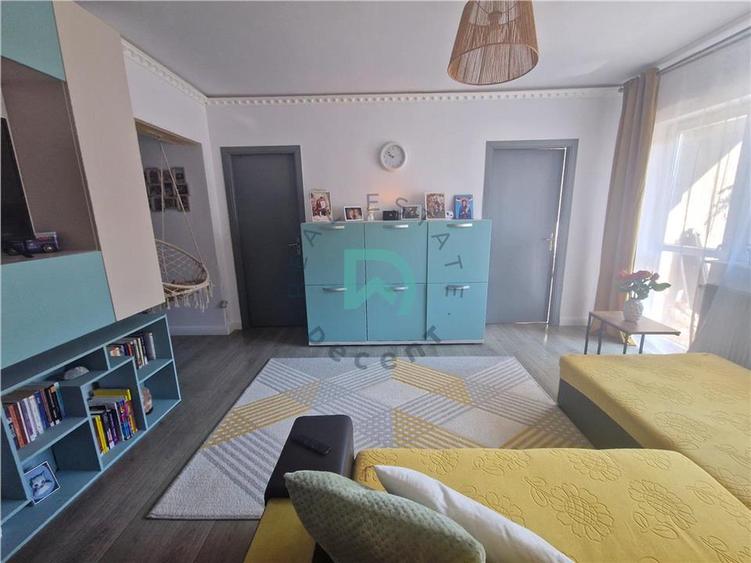 Apartament cu 3 camere decomandat în Sânpetru