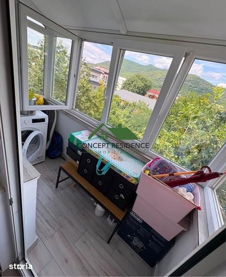 Apartament cu 2 camere semidecomandat în Săsar
