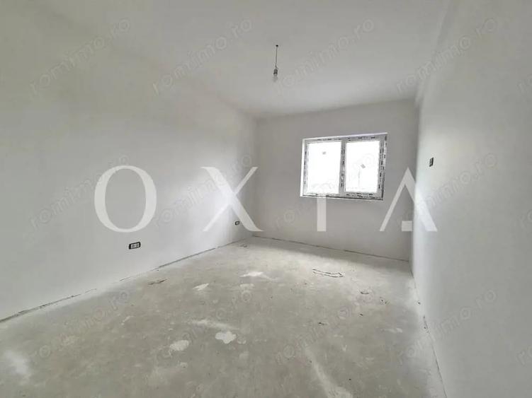 AX1046 Giroc, Zona Esso, 1/2 Duplex Cu 5 Camere - 3
