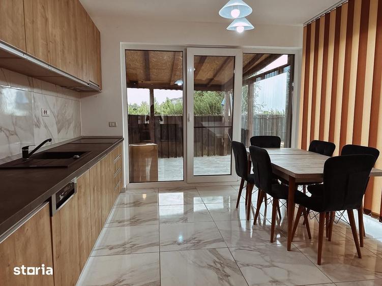 Casă cu 4 camere cu Teren 250 Mp în Central