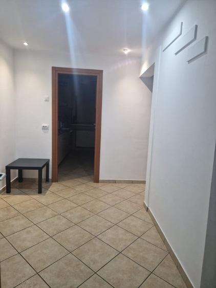 Apartament cu 2 camere decomandat în Basarabia
