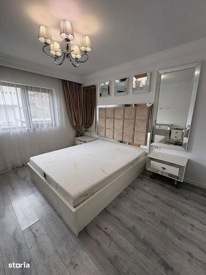 Casă cu 4 camere cu Teren 350 Mp în Păcurari
