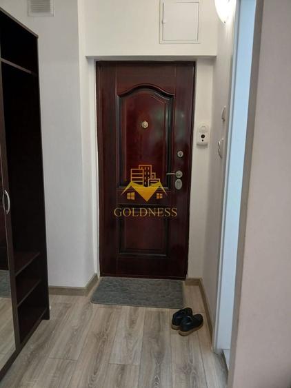 Garsonieră semidecomandată, mobilată în Mărăști