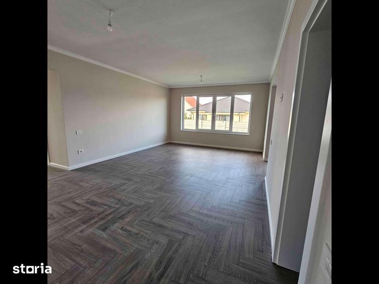 Casă cu 4 camere cu Teren 470 Mp în Oncea