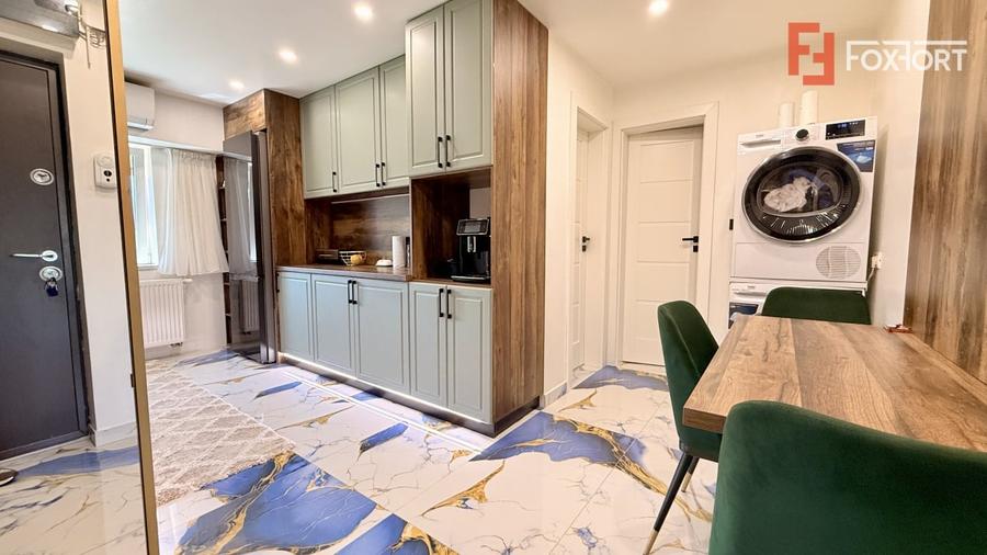 Apartament cu 2 camere decomandat, mobilat în Soarelui