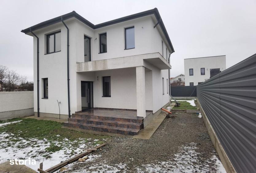 Casă cu 4 camere cu Teren 315 Mp în Valu lui Traian